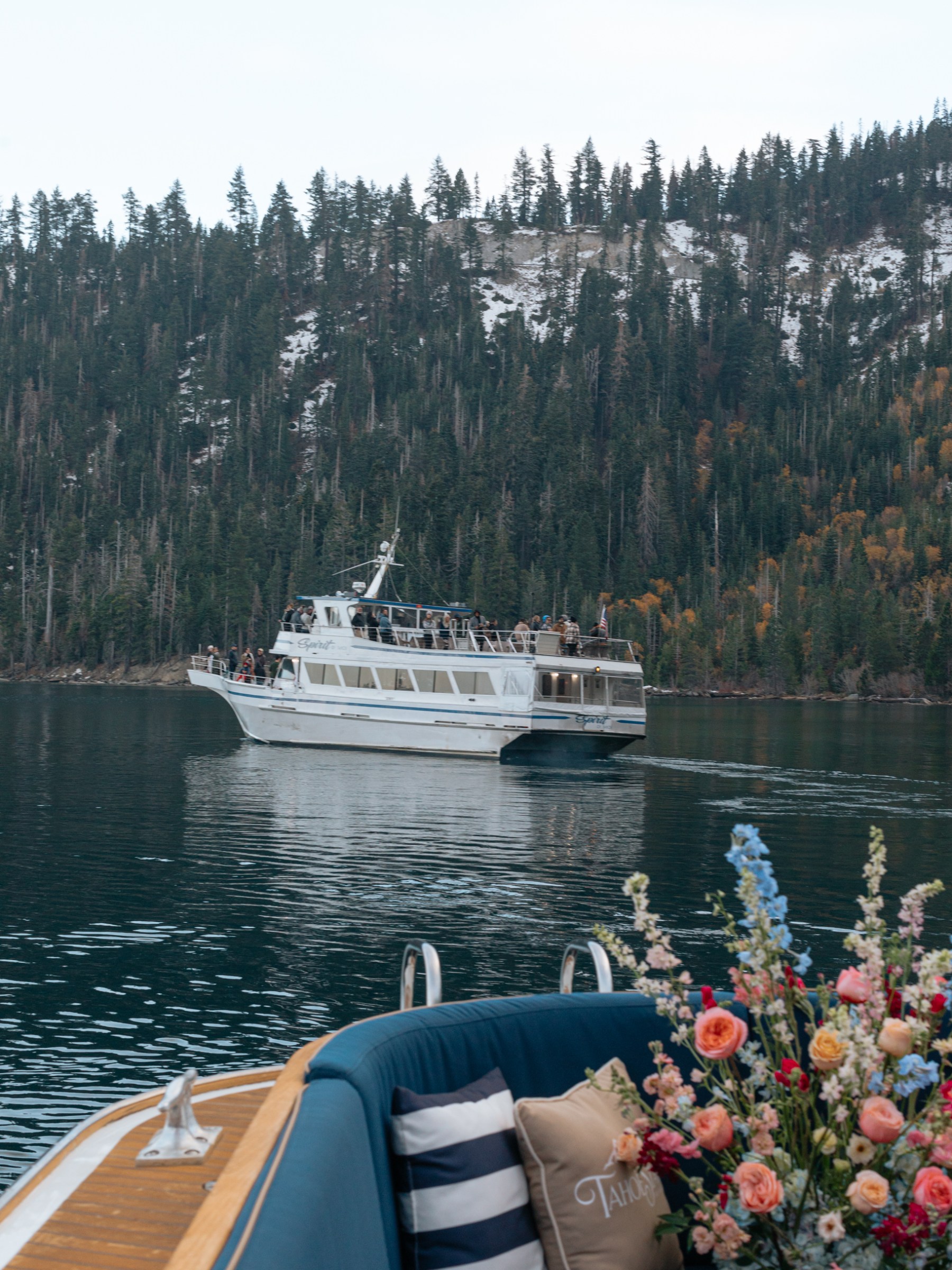 a small boat in a body of water