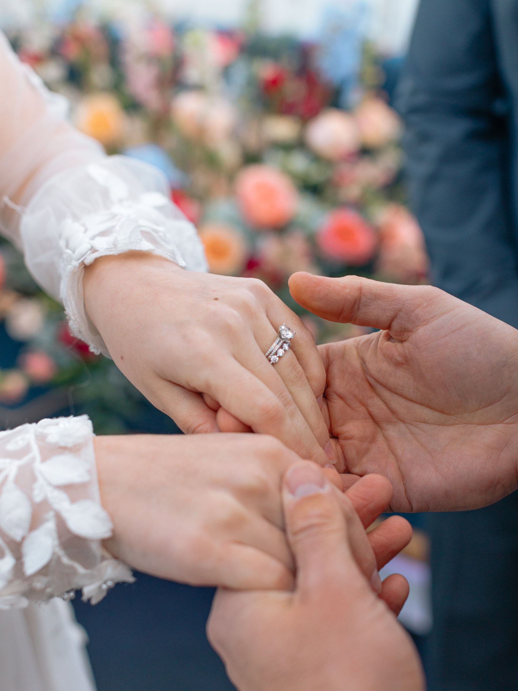 a hand holding a knife